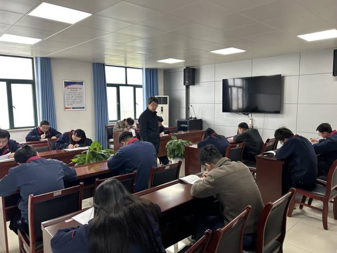 建材公司、檢測(cè)公司聯(lián)合開(kāi)展管理人員業(yè)務(wù)提升考試